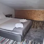 Ris Piata Romana Casa de hóspedes Bucareste