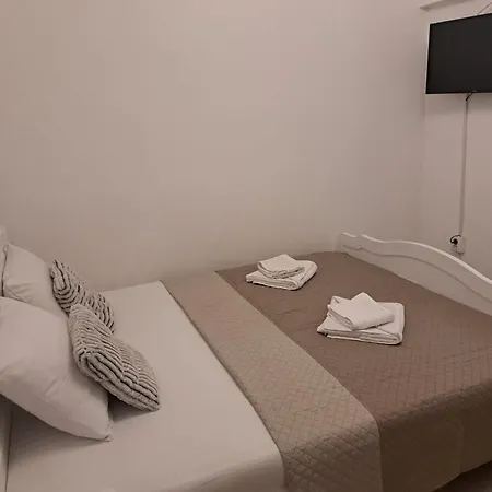 Ris Piata Romana Penzion 3*