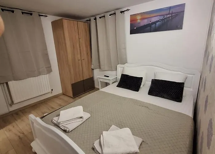 Ris Piata Romana Gasthuis 3*