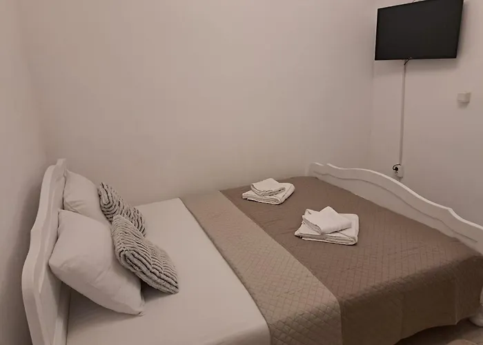 Ris Piata Romana Gasthuis 3*