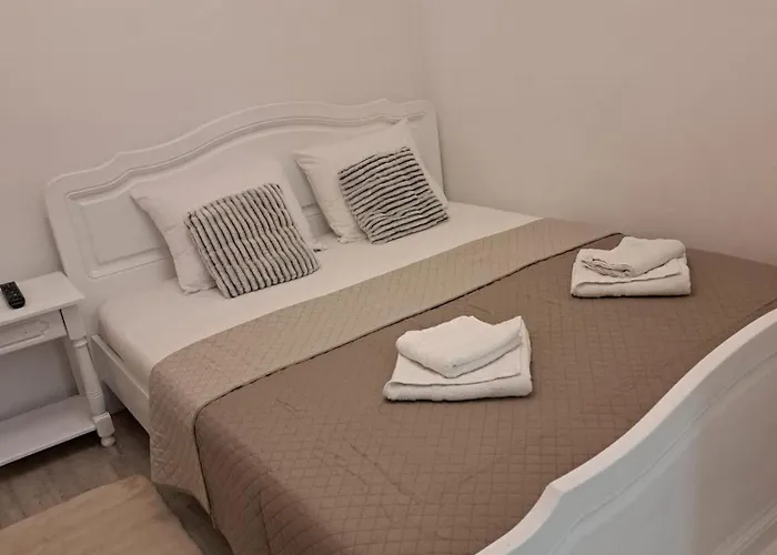 Ris Piata Romana Vendégház