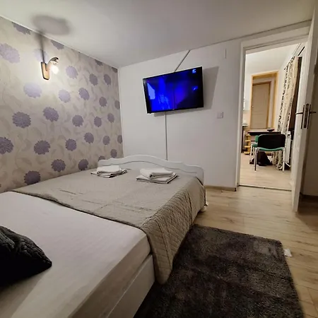 Pensiune Ris Piata Romana Bucureşti