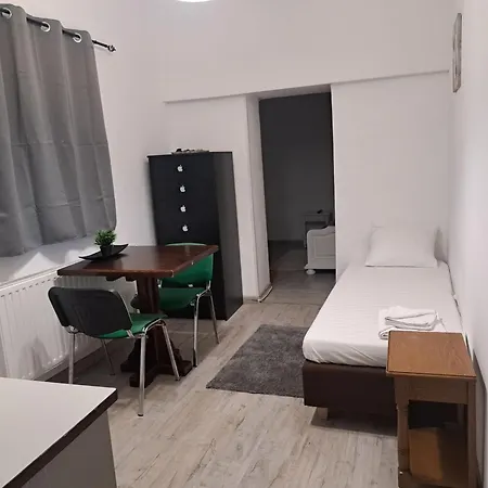 Pensiune Ris Piata Romana